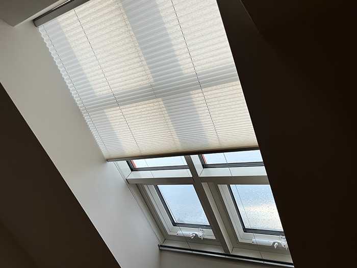 Realizace plisé žaluzií do střešních oken