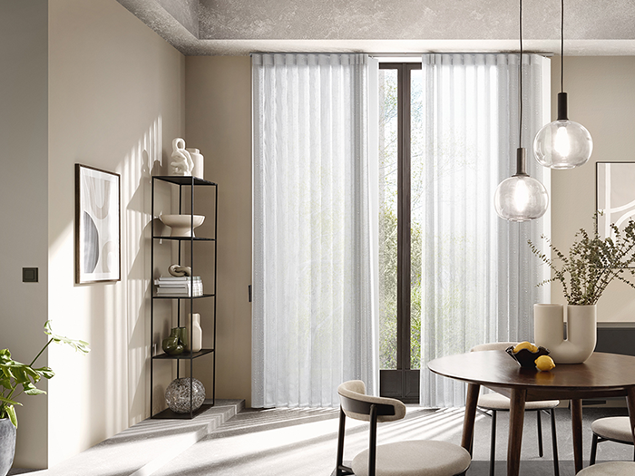Vertical string blinds
